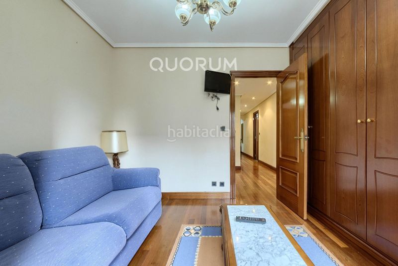 Foto 164316b2-5a65-438f-8ae8-b85ac5e3b799. Flat with heating in Centro-Ariz-Uribarri Basauri