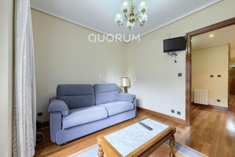 Foto 64b9f81e-099d-487c-9638-95c7f9b374fa. Flat with heating in Centro-Ariz-Uribarri Basauri