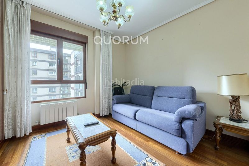 Foto e73cadf9-1b12-40d4-88b7-f3cb3aca4826. Flat with heating in Centro-Ariz-Uribarri Basauri