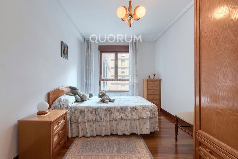 Foto f3f680db-9340-45ea-aea6-61a11484b2e9. Flat with heating in Centro-Ariz-Uribarri Basauri