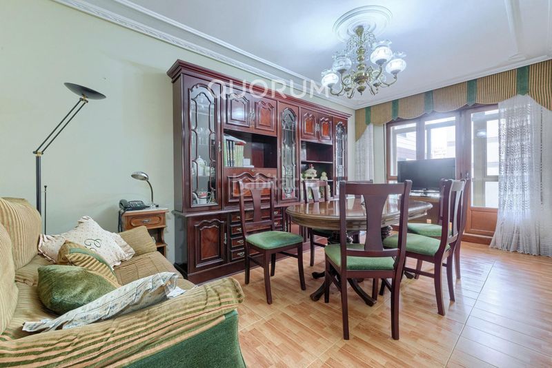 Foto f81fe495-f5fe-4773-bbaa-6dfd83b89d31. Flat with heating in Centro-Ariz-Uribarri Basauri