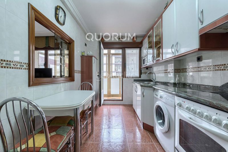 Foto fe9ba5bc-7795-432f-bd6d-dcea821d8d65. Flat with heating in Centro-Ariz-Uribarri Basauri
