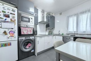 Etagenwohnung in Zaratamo. Precioso piso para entrar a vivir de 2 dormitorios con cgas natu