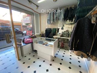 Lloguer Local Comercial a Etxebarri, Anteiglesia de San Esteban. Se alquila local en etxebarri barrio san antonio de 50 m2