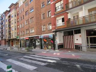 Lloguer Aparcament cotxe a Etxebarri, Anteiglesia de San Esteban. Alquiler parcela de garaje económica en el centro de etxebarri