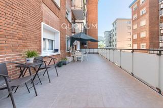 Appartamento en Lezama. Piso luminoso de 3 dormitorios con ascensor y una terraza de 40m