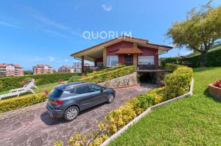 Casa a Bakio. Casa unifamiliar con terreno en bakio