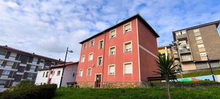 Piso en Etxebarri, Anteiglesia de San Esteban. Exclusiva !! vivienda totalmente exterior de dos dormitorios y v