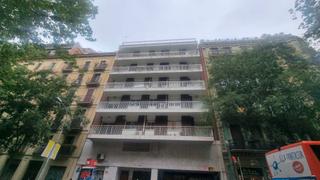 Posto auto  Carrer de roger de flor