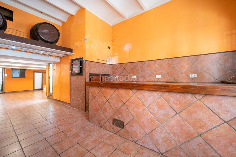 Foto bec12893-5325-447a-bc24-0bdf6cb2ef05. Casa en Provençals del Poblenou Barcelona