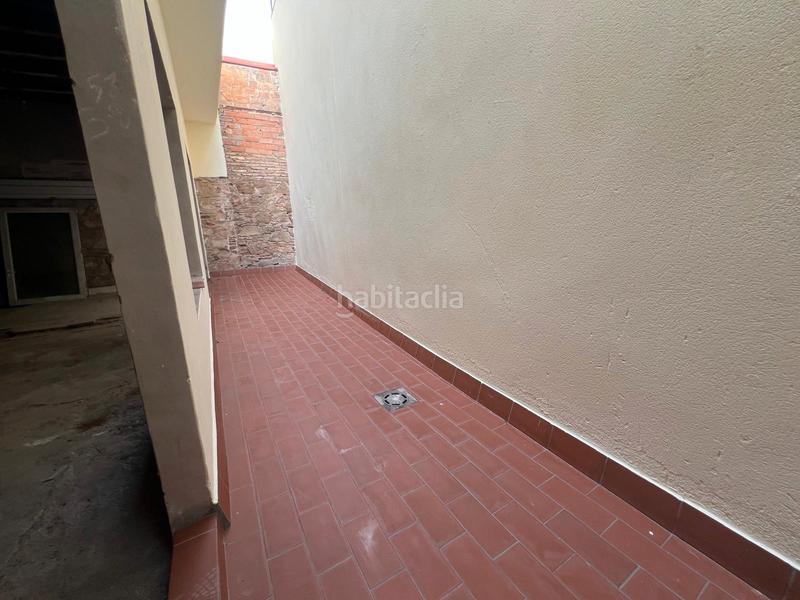 Foto 56b069ce-8490-400a-934f-b25816a39a33. Alquiler local comercial en Sagrada Família Barcelona