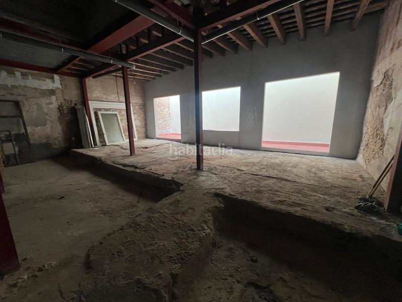 Foto 81e90d1c-7343-44e0-ac96-b31850ad076b. Alquiler local comercial en Sagrada Família Barcelona