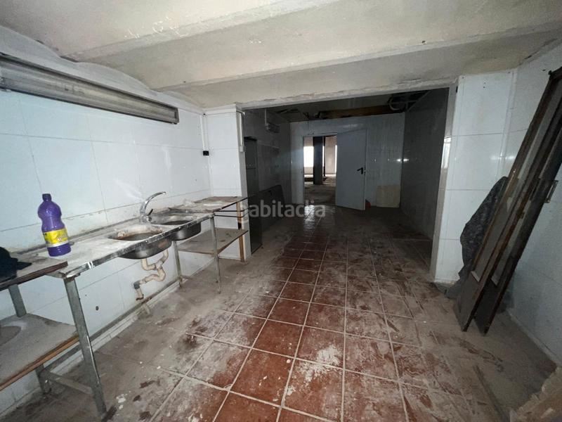 Foto fcb28b5c-9f12-475e-b238-2a509c19182d. Alquiler local comercial en Sagrada Família Barcelona