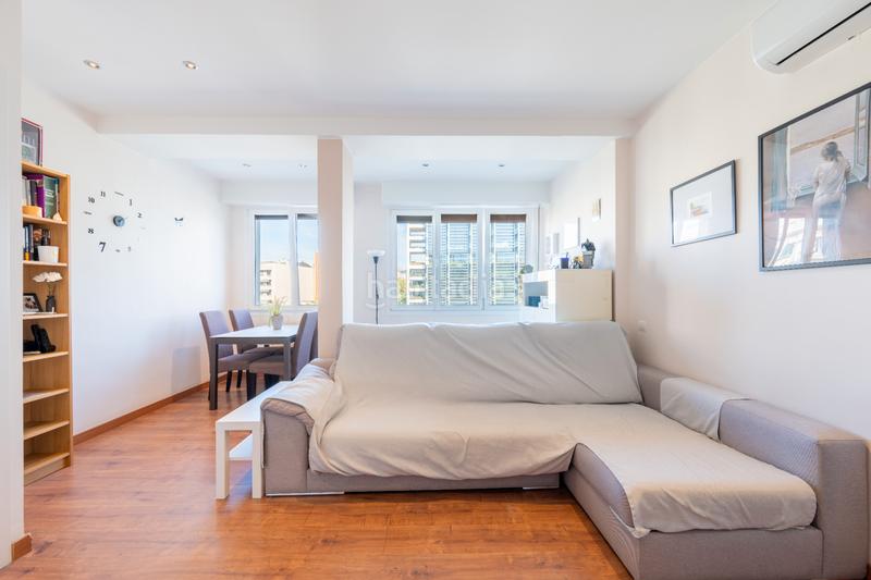 Foto 0b7da5b8-6fff-4968-aa98-e1fba6e41934. Piso en La Nova Esquerra de l´Eixample Barcelona