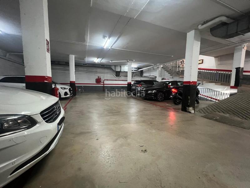 Foto 27142ce4-3c2c-423a-b08c-8e743829414c. Autoparkplatz in El Camp de l´Arpa del Clot Barcelona