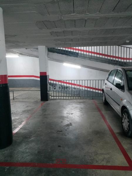 Foto 2c7766bf-9f6c-488a-82b9-b7b9f421376b. Parking voiture dans El Camp de l´Arpa del Clot Barcelona