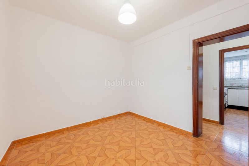 Foto 4f7ce396-31f5-4e86-83f3-c23471042f47. Pis a Turó de la Peira Barcelona