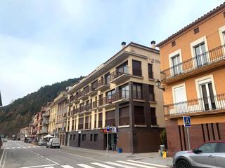 Car parking  Carrer comerç