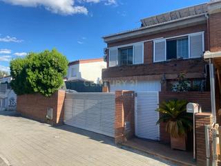 Maison  Carrer dels rajolers, 14, palau-solità i plegamans, spain
