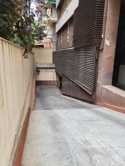 Aparcament cotxe a Carrer de carrencà, 27, barcelona, spain