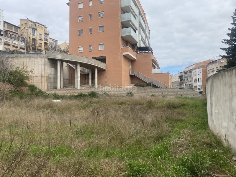 Foto 0bb83dce-20b0-40c3-8a4b-571f85e74471. Terreny residencial a Poble Nou Manresa