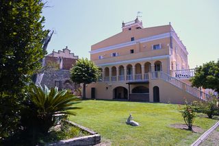 Haus  Carrer pau claris. El maresme  teià  casa de estilo neoclásico  neoclassical house