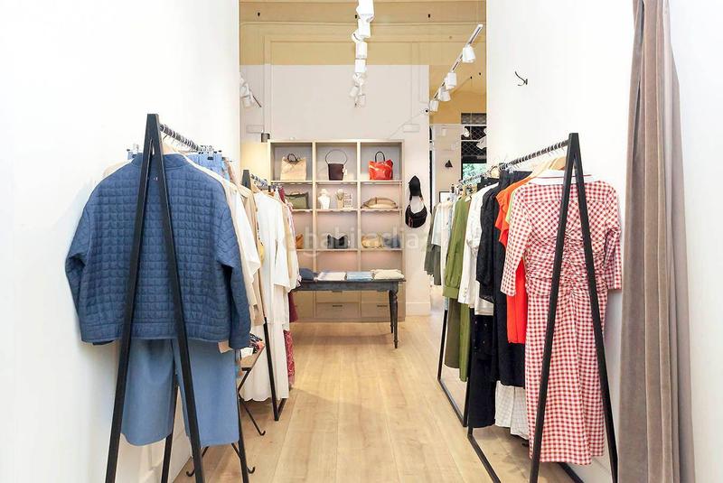 Foto a9a567fe-9188-47b0-a985-fde58fb9b74d. Pas-de-porte local commercial dans Dreta de l´Eixample Barcelona