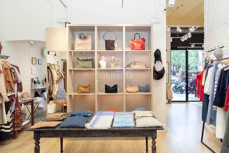 Foto a8c18fe4-a617-4f64-aafc-964acea27d53. Transfer business premise in Dreta de l´Eixample Barcelona