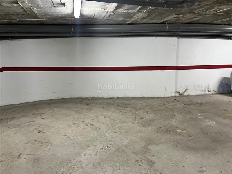 Foto 704e6191-e704-45b2-87f9-ac2e69013374. Aparcament cotxe a comerc a Guardiola de Berguedà