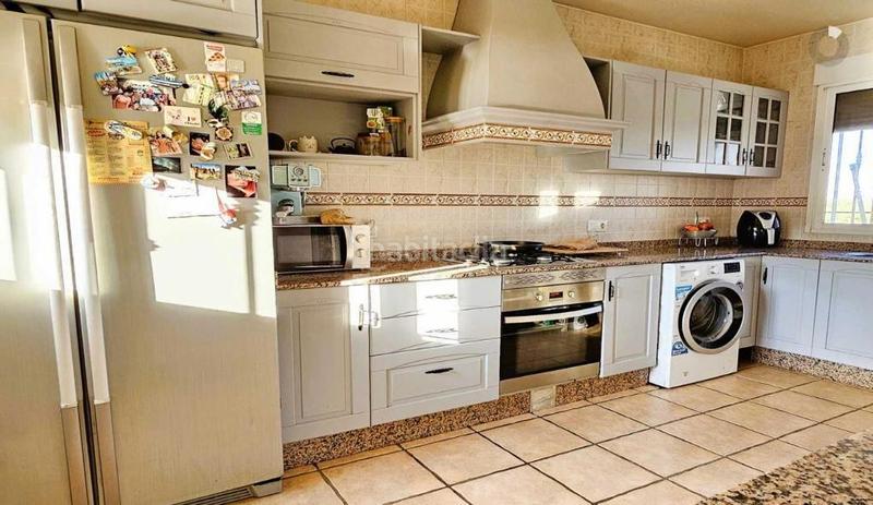 Foto c244d06e-e0fa-4ea4-b46a-3e93bb21669d. Maison avec piscine dans Totana