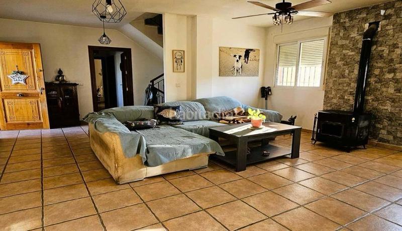 Foto ef168da0-e57f-4ee6-93f7-754287deb0ea. Maison avec piscine dans Totana