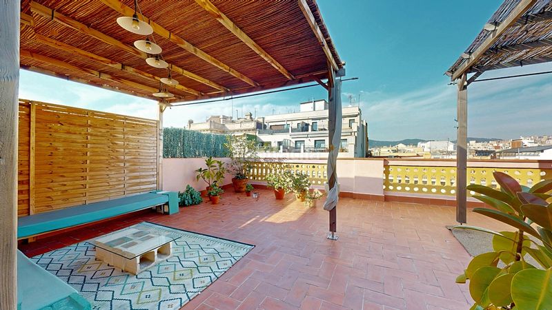 Foto 145b7c05-5929-4a97-aee2-71fdb24a5678. Àtic a Dreta de l´Eixample Barcelona