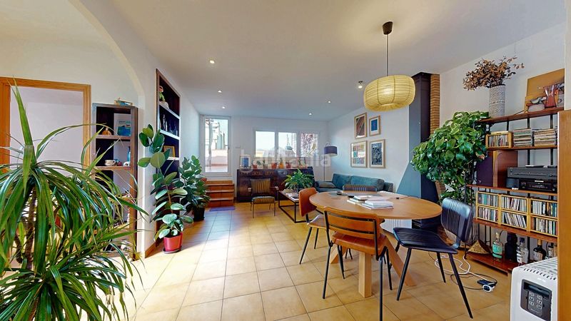 Foto b219ed67-c926-4504-a949-87c23ce7dc3f. Àtic a Dreta de l´Eixample Barcelona