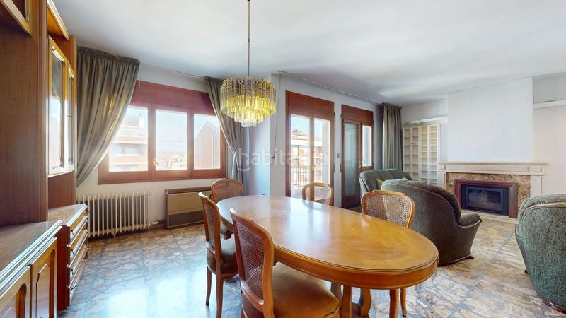 Foto 413c539f-6bbf-48f7-a80f-3026fddaeb6c. Flat with fireplace heating parking in Eixample Sabadell