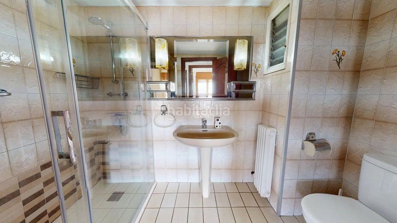 Foto 56f70150-06b7-4fc0-8421-0d0d805abcc4. Flat with fireplace heating parking in Eixample Sabadell