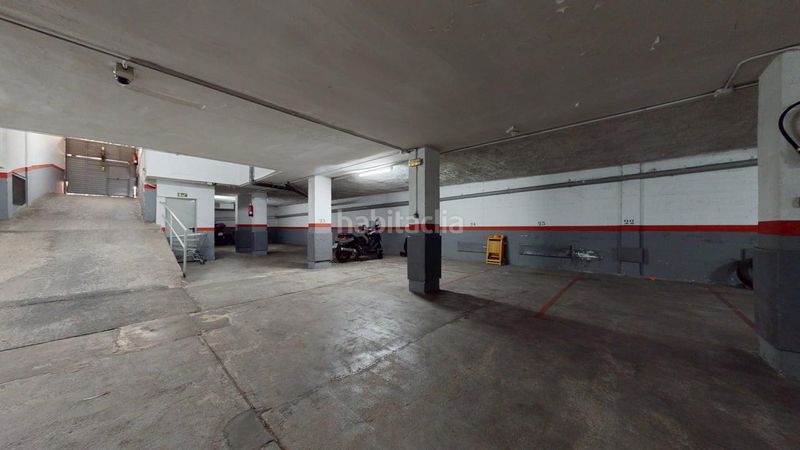 Foto dc173492-7dd5-411e-883f-4537b6536e3b. Flat with fireplace heating parking in Eixample Sabadell