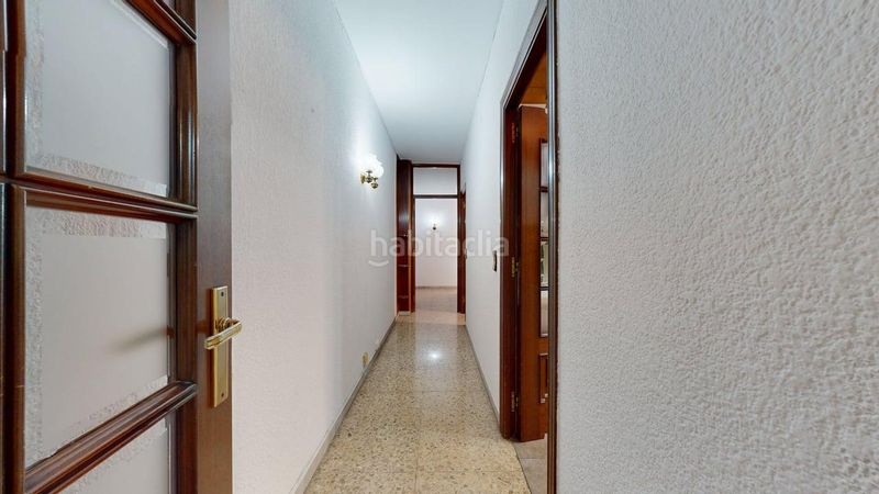 Foto e4efe6e7-80a5-4845-b5cc-07ffbfed01d8. Flat with fireplace heating parking in Eixample Sabadell