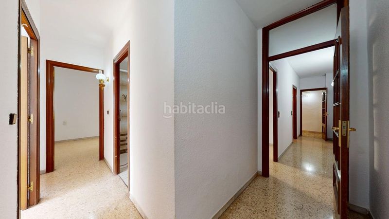 Foto ffa94f0e-2e6e-4d19-b892-f026109c2bcc. Flat with fireplace heating parking in Eixample Sabadell