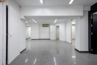 Locale commerciale in Premià de Dalt