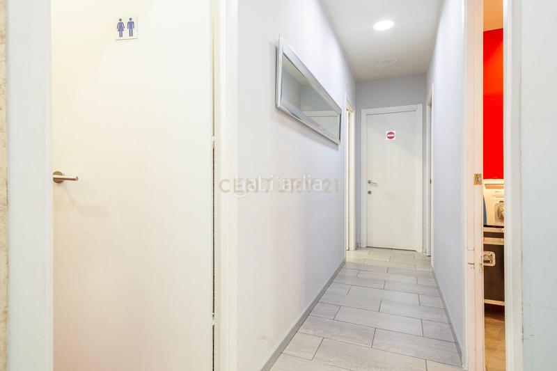 Foto 4c010c86-7ee6-4ca5-925b-a77d713fb134. Local comercial en Lloreda Badalona