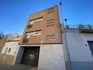 Aparcament cotxe a Poble Nou