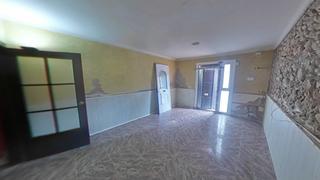 Maison dans Bescan