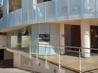 Office space in Turisme, 122