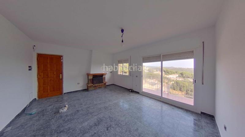 Foto 252bbb15-aa77-45f1-8557-93bb9e1a9f2f. Casa en calle tibidabo en Can Massuet del Far Dosrius