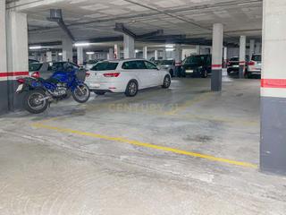 Autoparkplatz in Via Europa, 83, Mataró, Spain