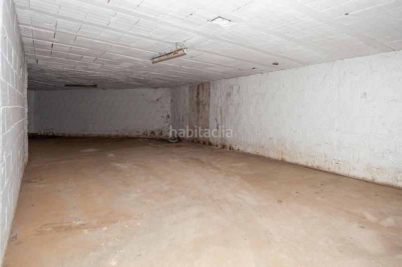 Foto fc14667c-e0f8-40d8-b7ff-3df76b52319f. Car parking in diputacio in Poblenou Pineda de Mar