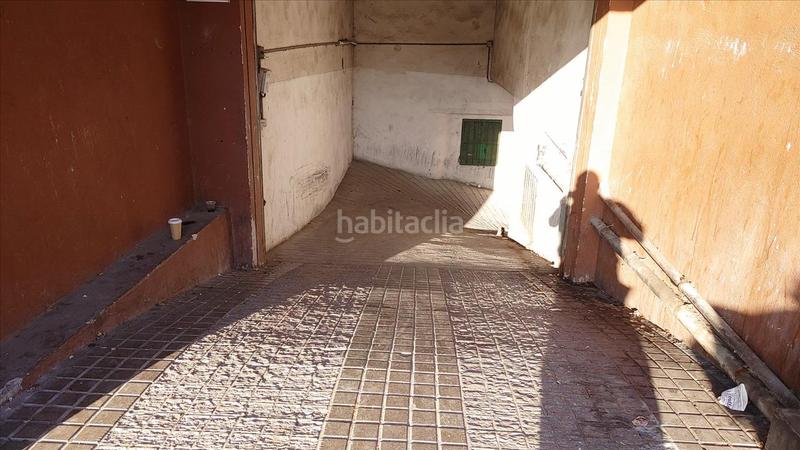 Foto 651f3cb7-29ee-437e-9000-7b00a7f2f6ce. Autoparkplatz in barcelona in Banyoles