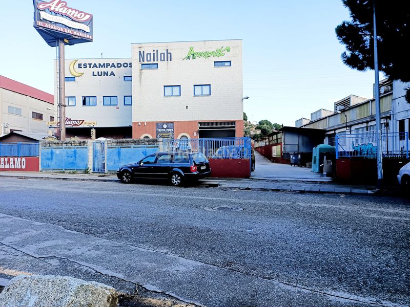 Foto d92b808b-ce57-47b4-bc37-f3bb232e6d25. Bâtiment à usage industriel dans calle energia 50 sot 1 dans Mataró