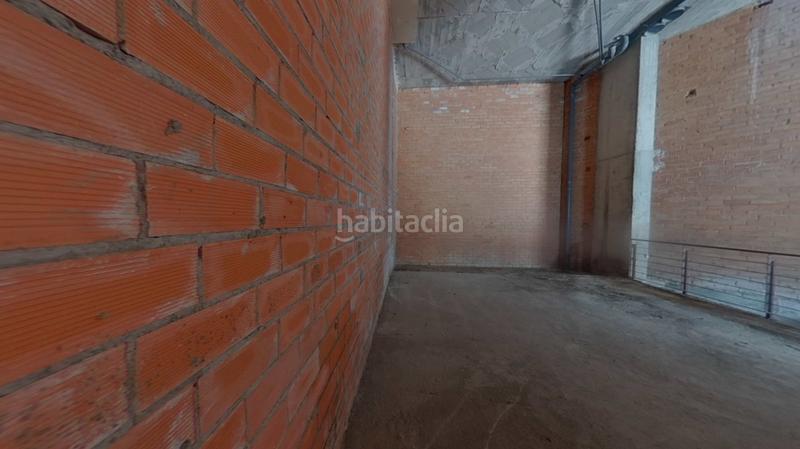 Foto 144f9150-8bc8-49f6-aa0e-d059325e0c61. Locale commerciale in alemanya in Via Europa - Parc Central Mataró