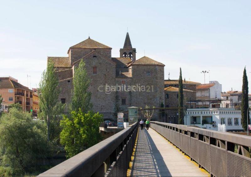 Foto 8b85c342-37f4-44a7-bef8-9adcb0ec980e. Edificio in roncesvalles 14-1 in Tordera Tordera